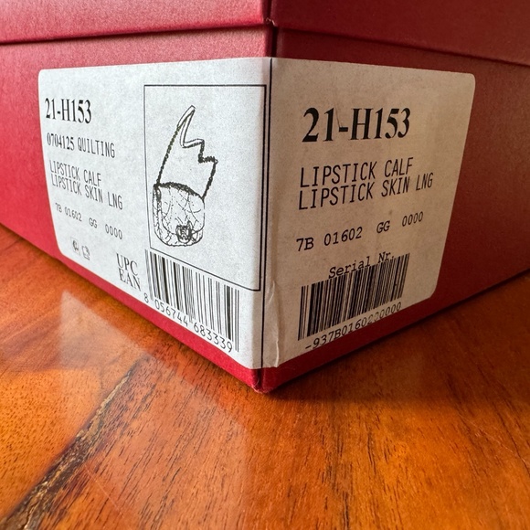 FERRAGAMO Gancini quilted crossbody bag - Picture 2 of 9